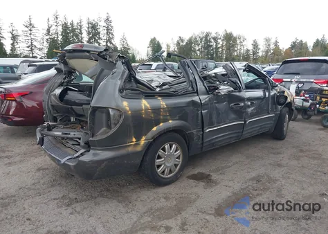 2004 Chrysler Town & Country Touring z USA, uszkodzony, nr VIN 2C4GP54L04R534395